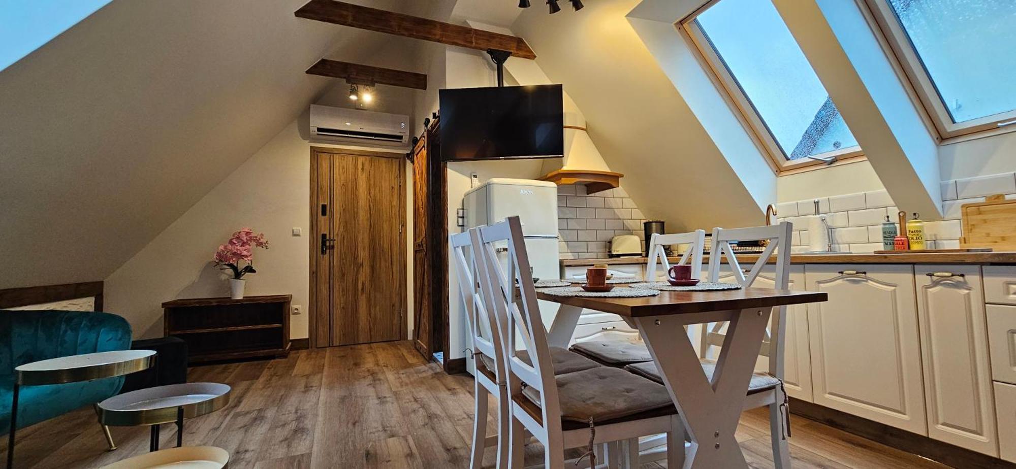 Apartamenty Komarno 46 Jacuzzi&Sauna Экстерьер фото